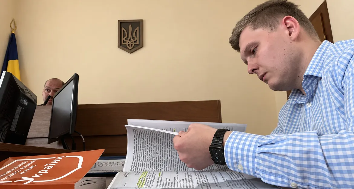 адвокат Ковальов